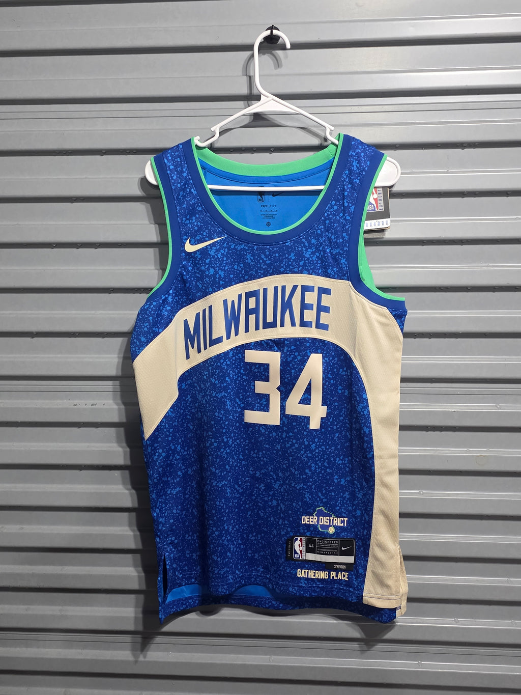 giannis antetokounmpo jersey Authentic Nike Mens Medium 44 City Edition NWT #34